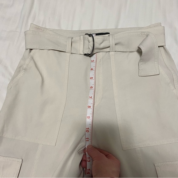 Banana Republic Slim Refined Stretch High Rise Cargo Pant Cream/White size 6 - Picture 14 of 15
